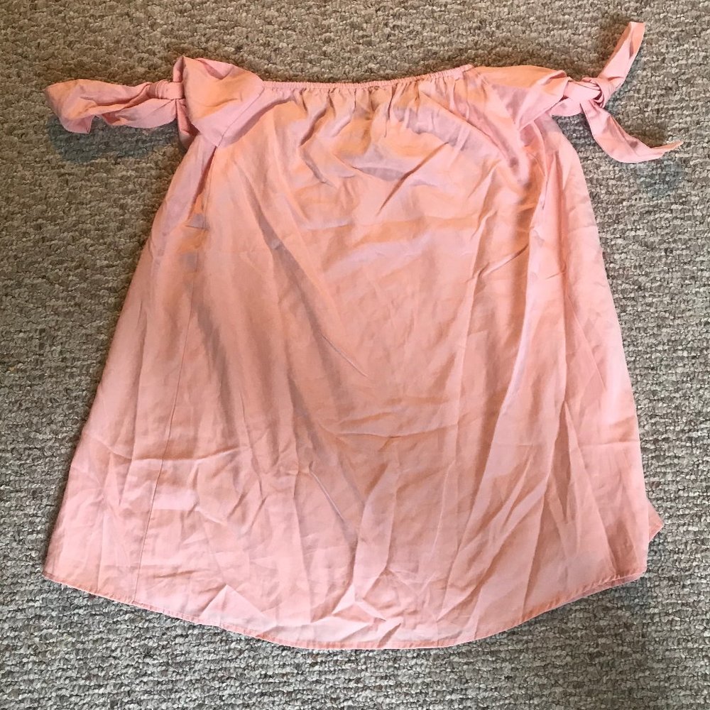 Do + Be off the shoulder dress